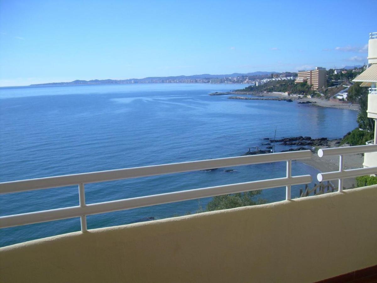 Holidays2benalmadena Torrequebrada Sea View Front With Pool Parking & Terraces Appartement Benalmádena