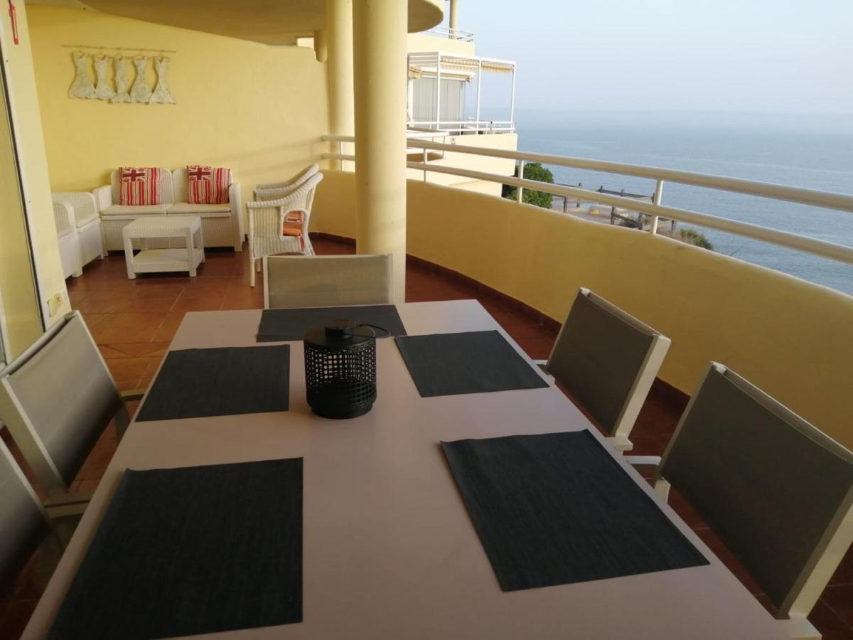 Holidays2benalmadena Torrequebrada Sea View Front With Pool Parking & Terraces