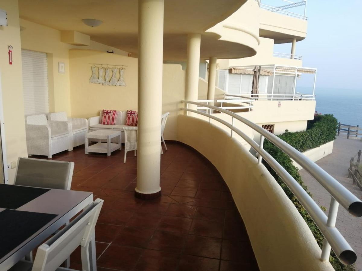 Holidays2benalmadena Torrequebrada Sea View Front With Pool Parking & Terraces Appartement Benalmádena
